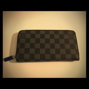 Women’s Wallet (Brand New)